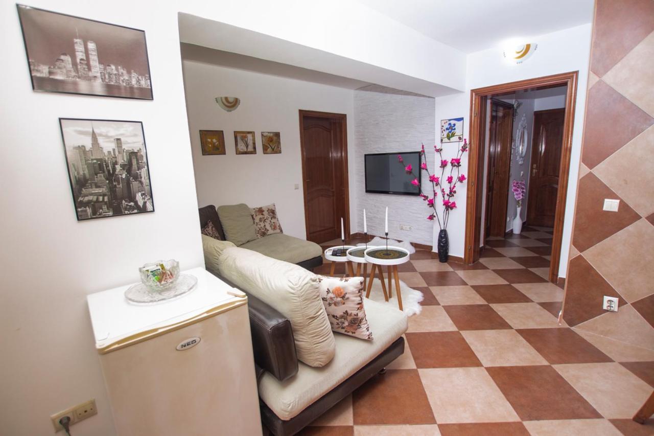 Lea Apartment Bar Dış mekan fotoğraf