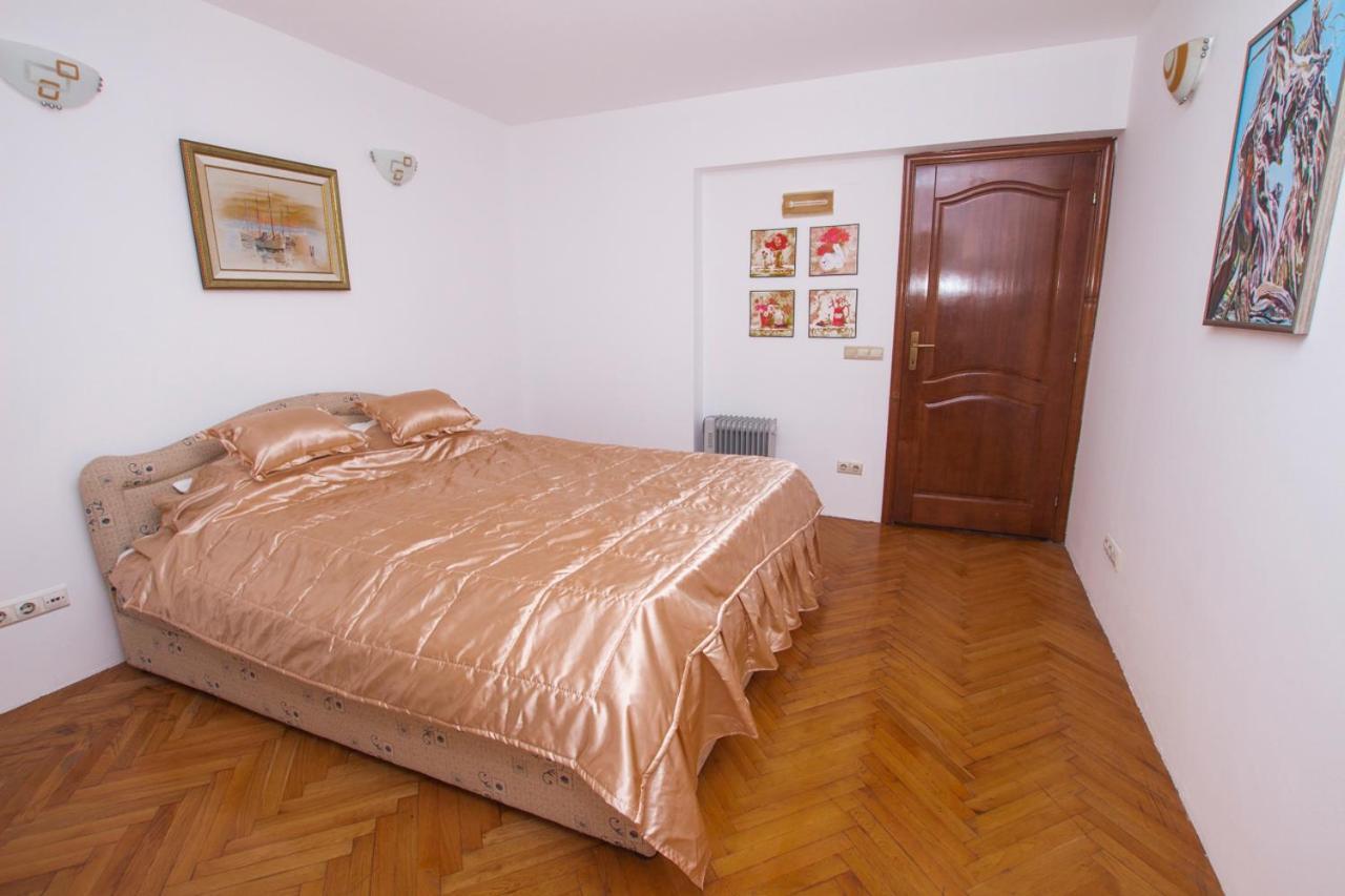 Lea Apartment Bar Dış mekan fotoğraf