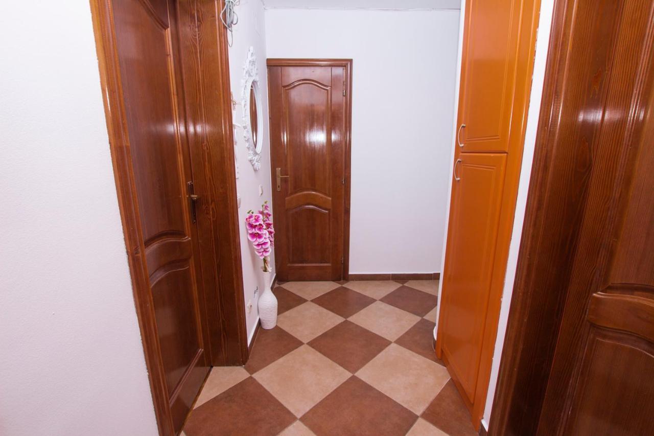 Lea Apartment Bar Dış mekan fotoğraf