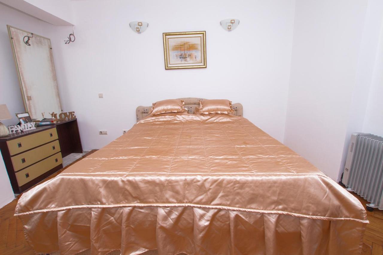 Lea Apartment Bar Dış mekan fotoğraf