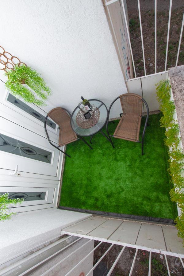 Lea Apartment Bar Dış mekan fotoğraf