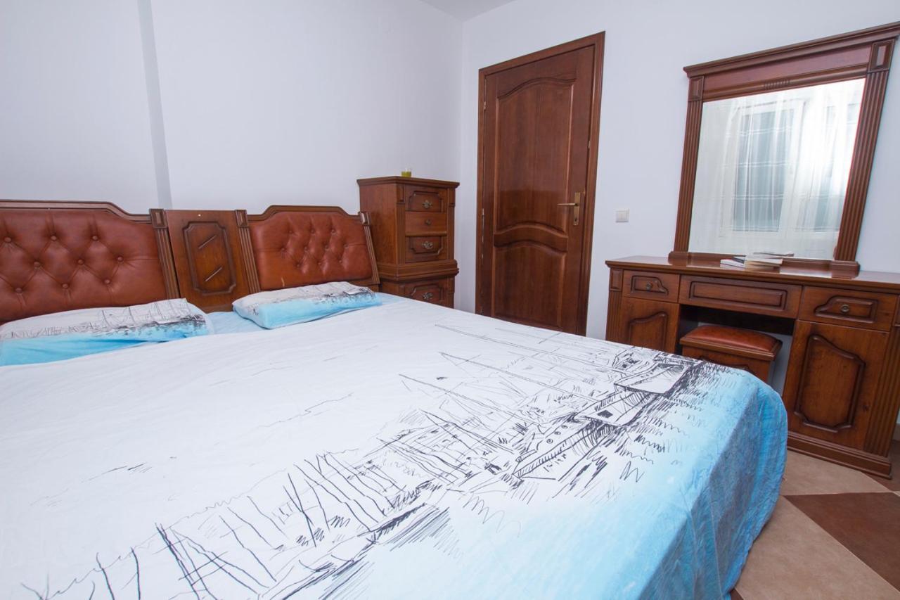 Lea Apartment Bar Dış mekan fotoğraf