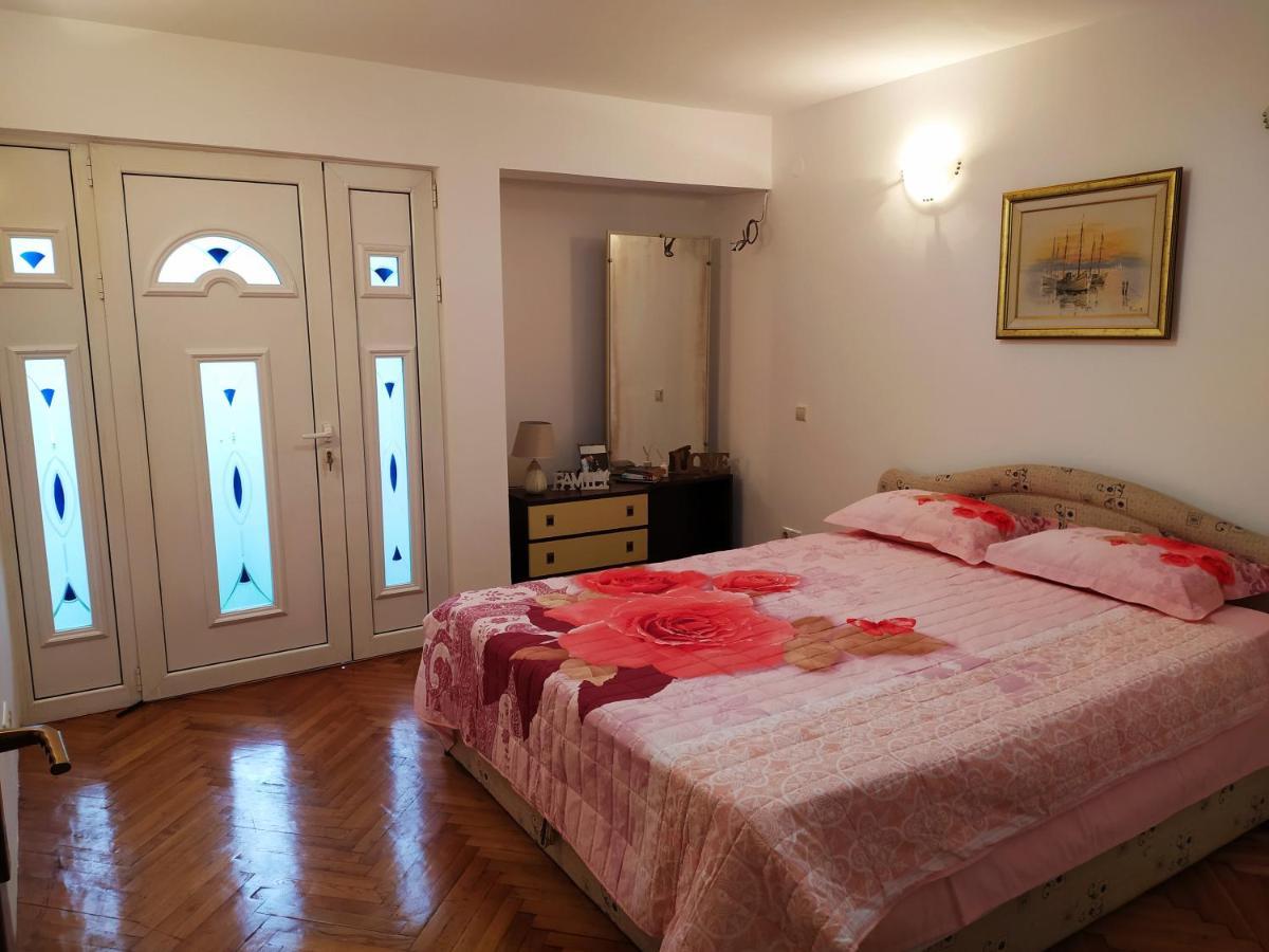 Lea Apartment Bar Dış mekan fotoğraf
